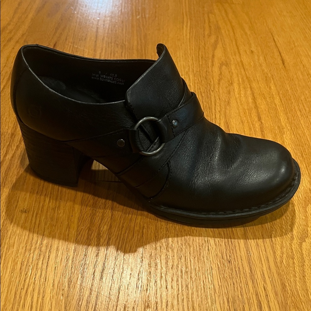 Born Black Leather Shoes with chunky heel